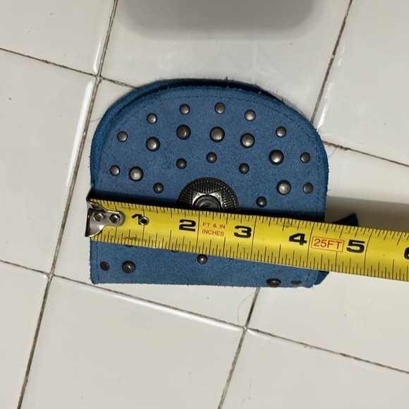 Free People Studded Clip On Wallet Blue Suede New - Picture 15 of 16